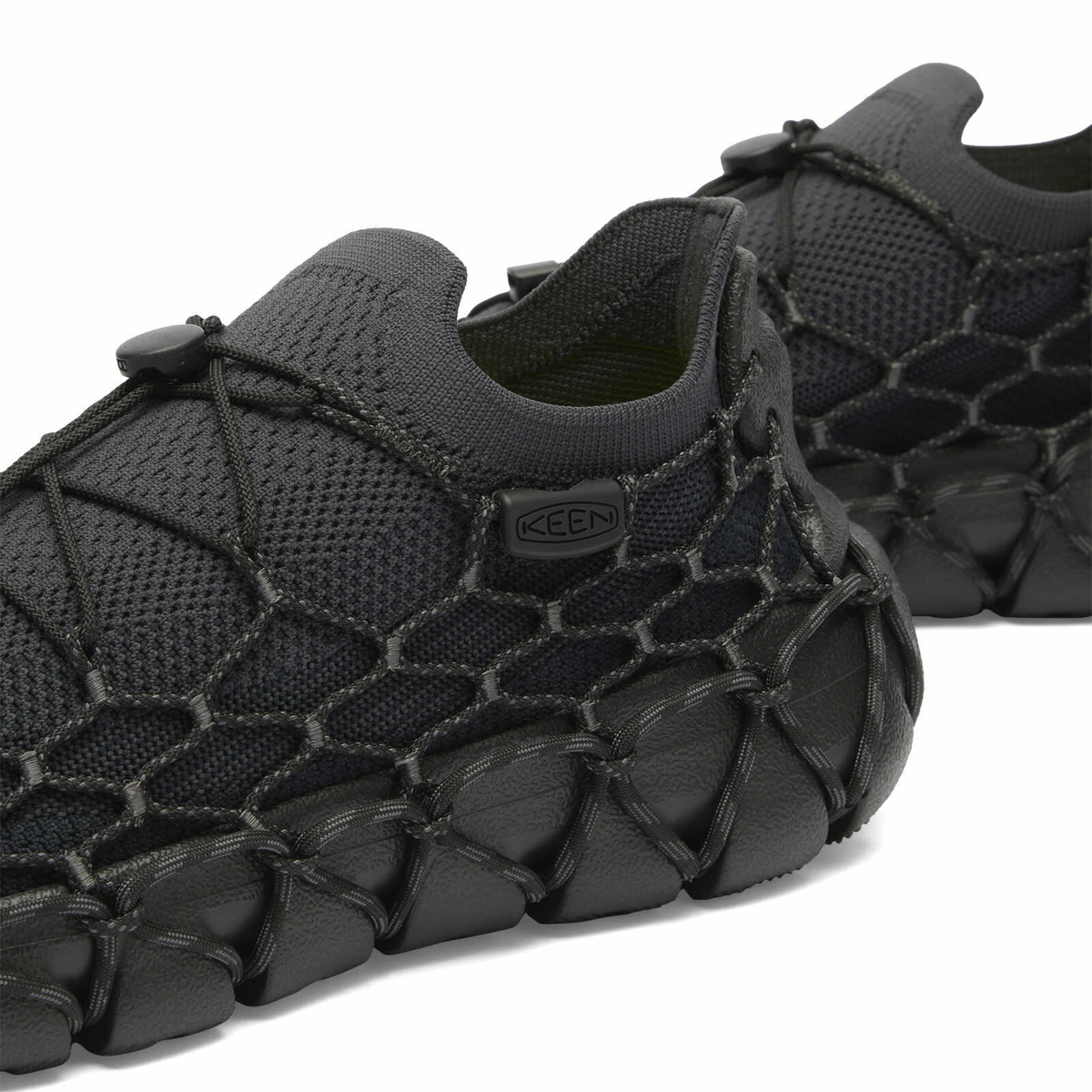 Keen Women's Uneek 360 in Black/Magnet