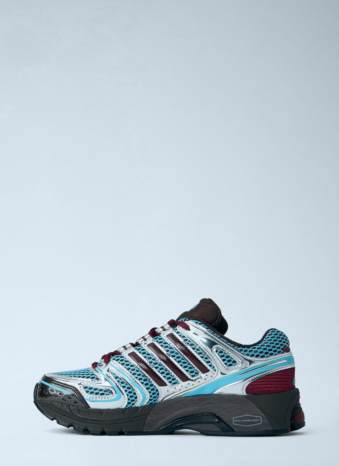 adidas Adistar Control 5 Sneakers
