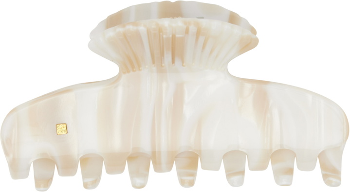 Photo: Sophie Buhai Off-White Small Fan Shell Claw Clip