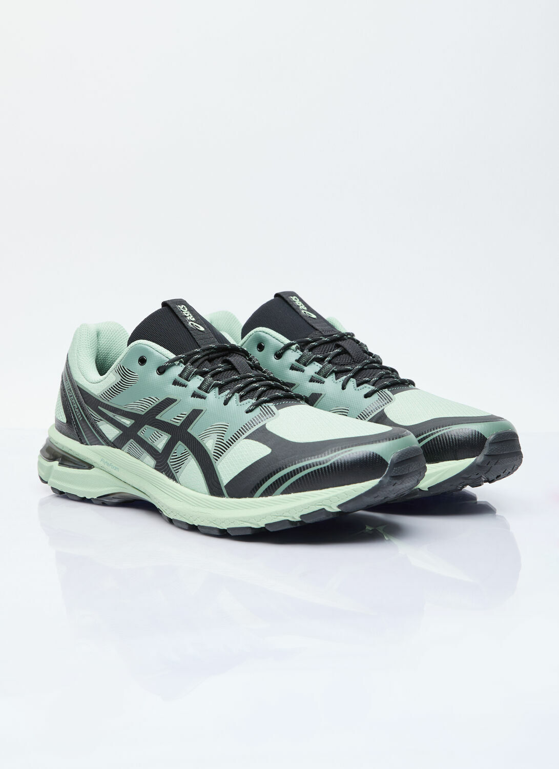 Asics Gel-Terrain Sneakers