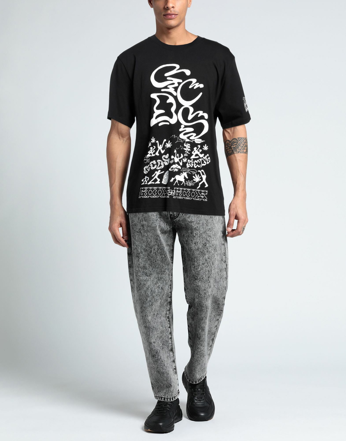 Gcds Mens T-shirt in Black