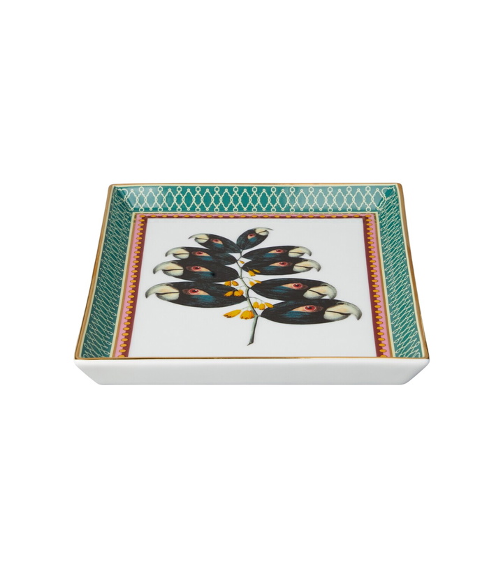 Photo: La DoubleJ Parrotstem porcelain decorative tray
