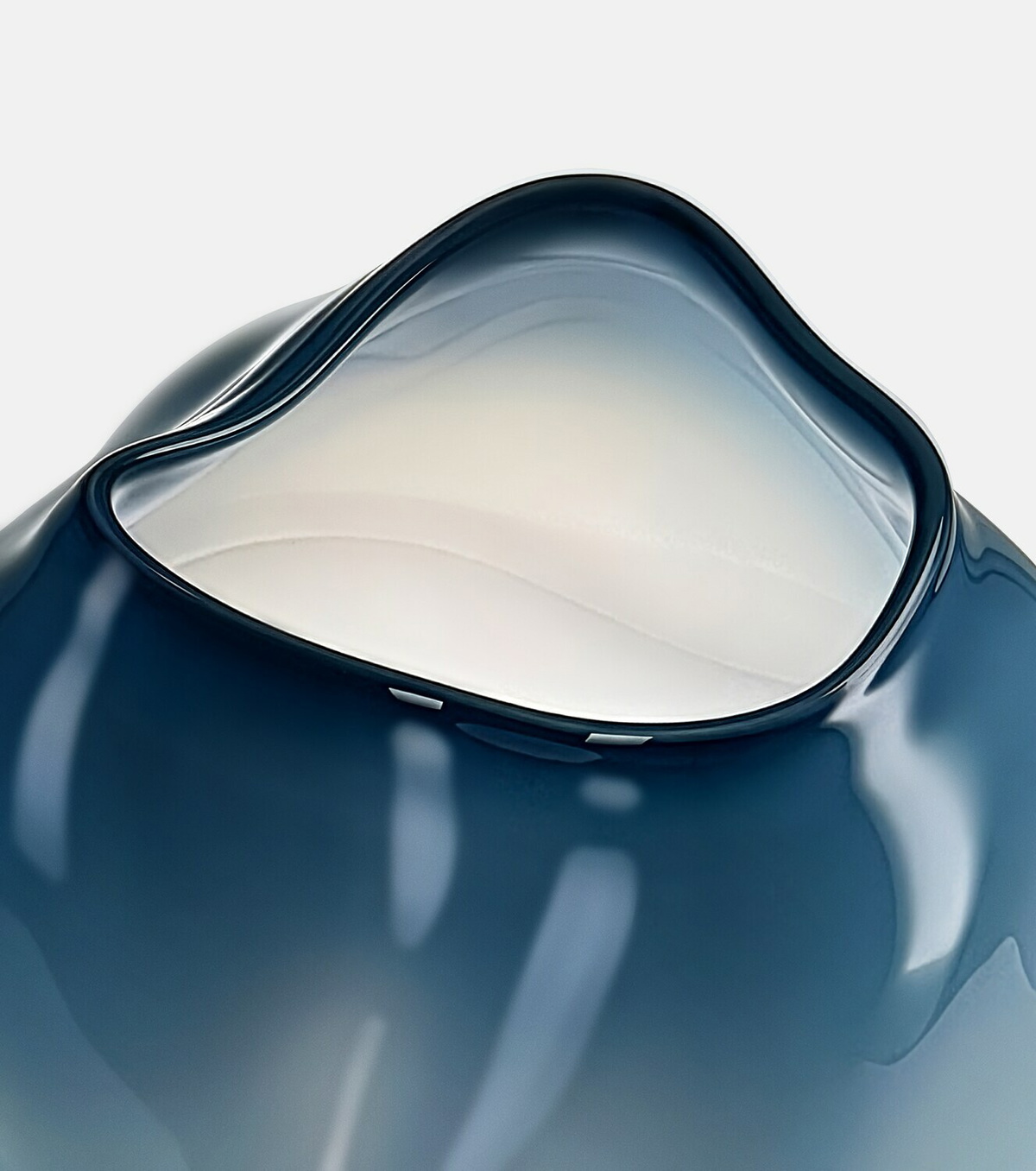 Alexa Lixfeld Komet glass vase