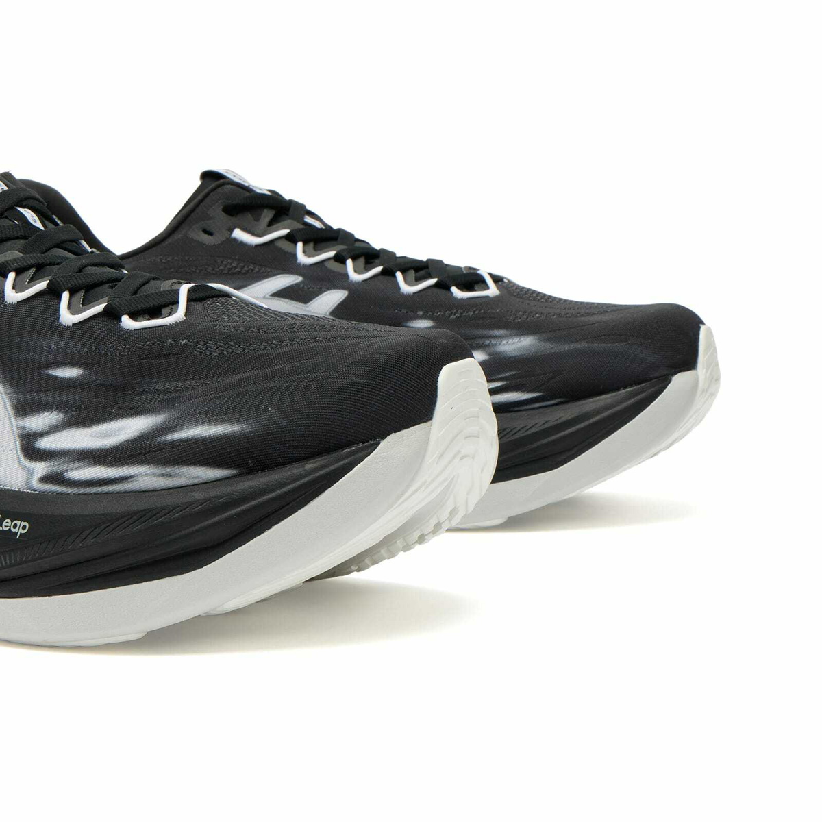 Asics Men's Superblast 3 Sneaker in Black/Black