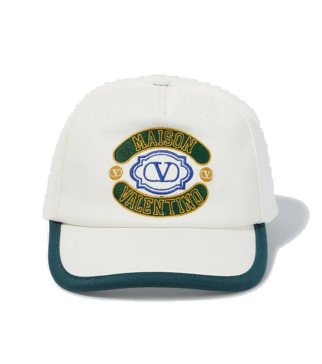 Photo: Valentino Garavani Logo embroidered cotton baseball cap