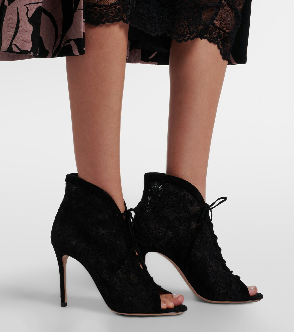 Gianvito Rossi Suede-trimmed lace pumps