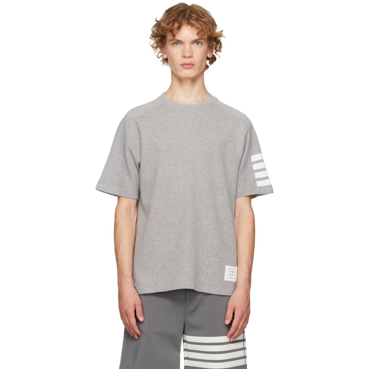 Photo: Thom Browne Gray Milano Cotton 4-Bar T-shirt