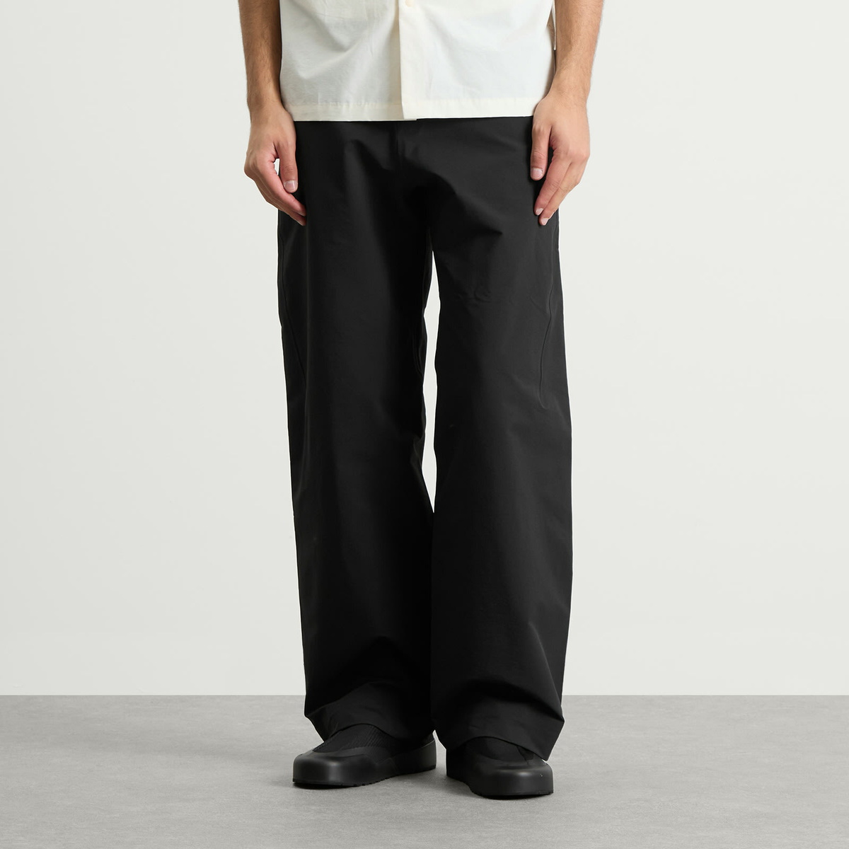 Arc'teryx Veilance Men's Corbel Trousers in Black