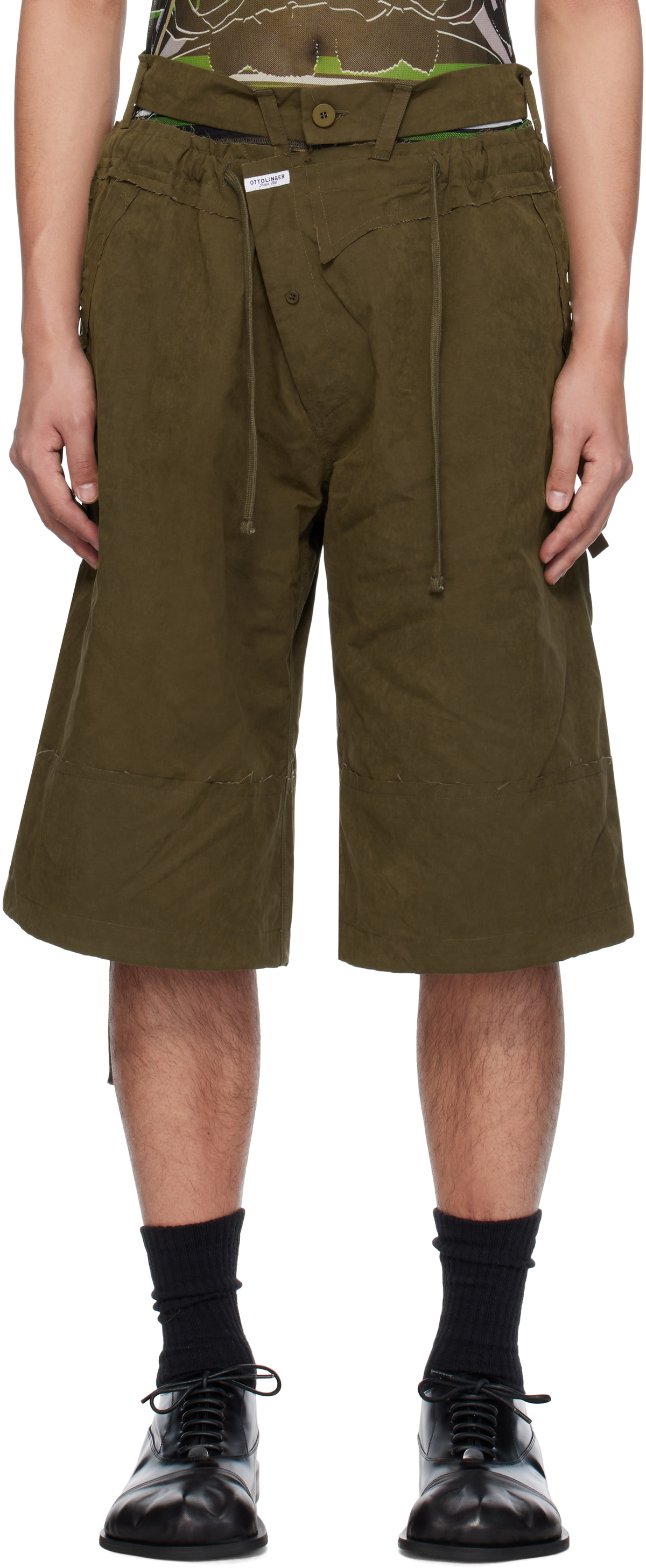 【正規店出品】OTTOLINGER OTTO ROLLED TRACK SHORTS DARK BROWN Brown Otto Rolled Track Shorts by Ottolinger on Sale