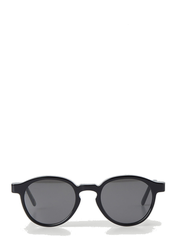 Photo: Warhol Sunglasses in Black