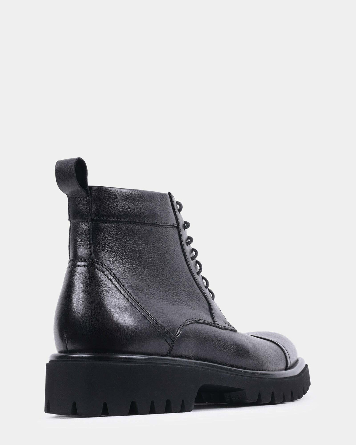Steve Madden Gavvinn Boots in Black
