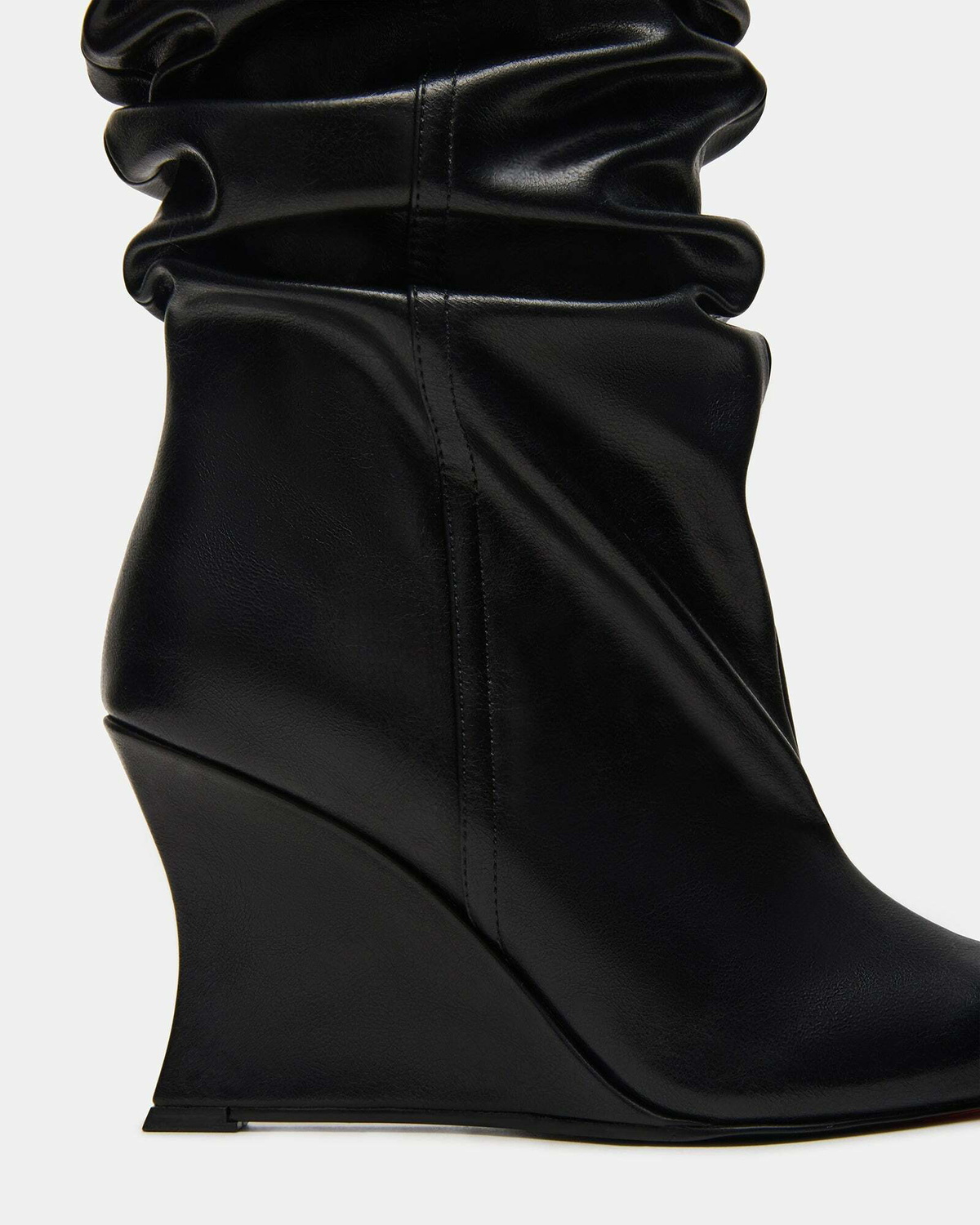 Steve Madden Distortion Boots in Black