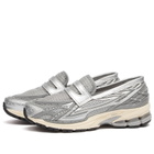 New Balance 1906 Loafer in Silver