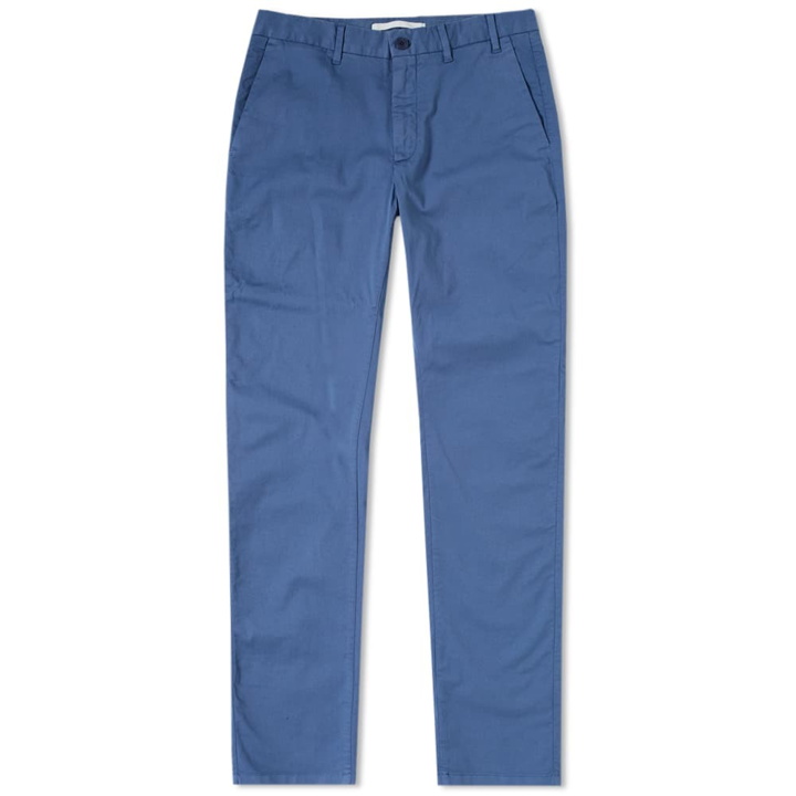 Photo: Norse Projects Aros Slim Light Stretch Chino Blue