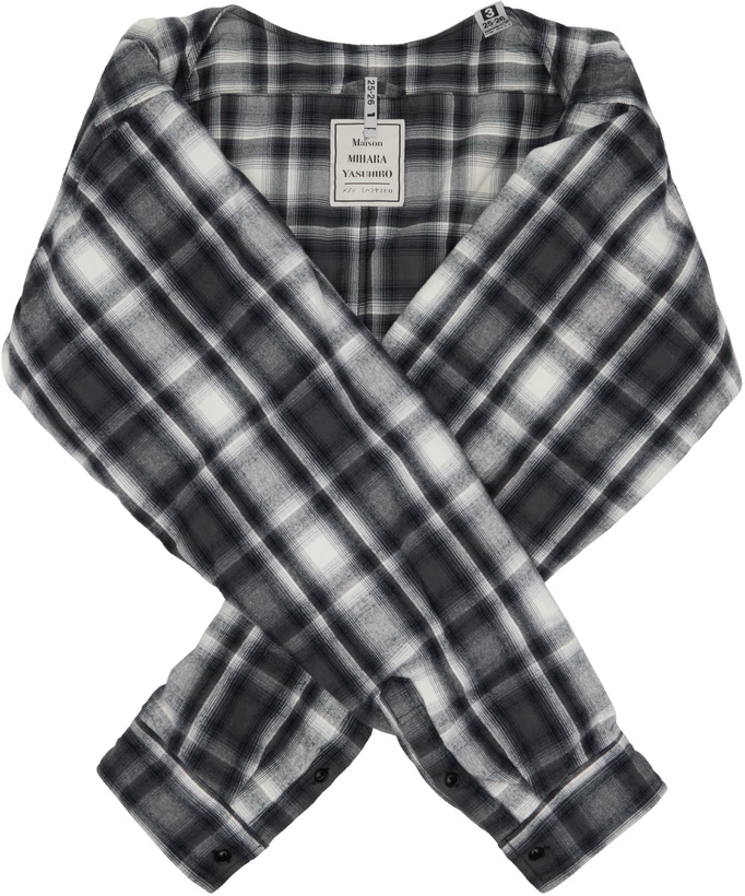 Photo: Maison MIHARA YASUHIRO Gray & White Shirt Sleeve Scarf