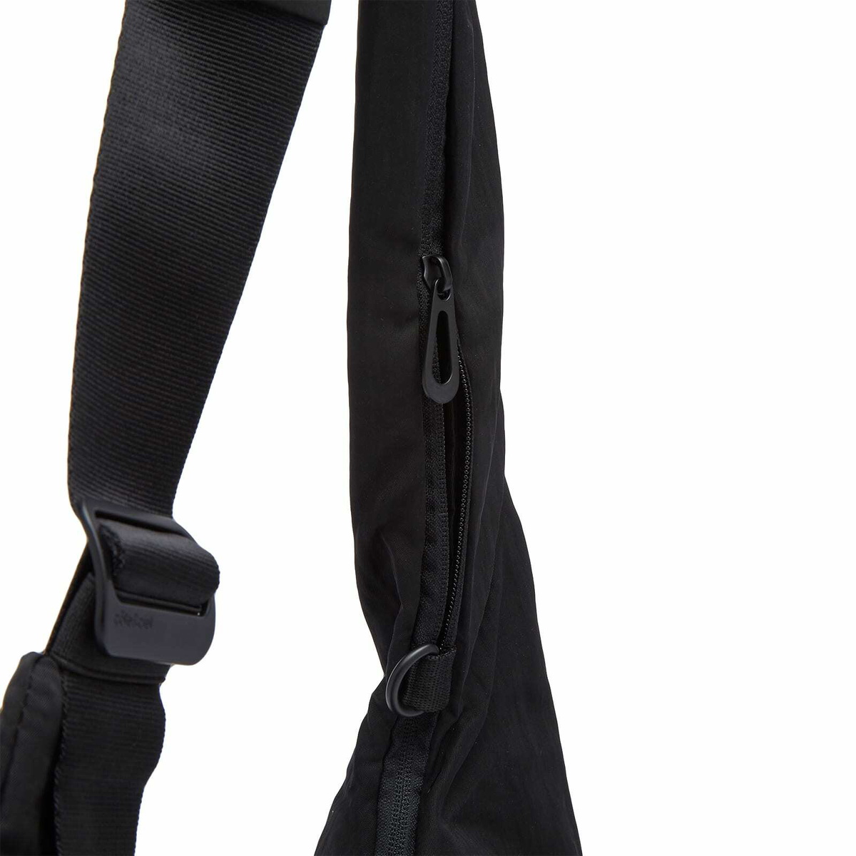 Cote&Ciel Hyco S Smooth Cross Body Bag in Black 