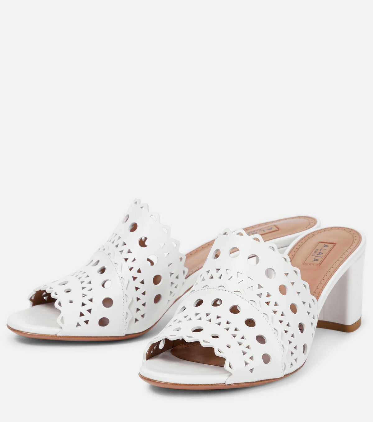 【ALAIA】White crystal-embellished laser-cut【新品同様】 Alaïa Laser-cut leather mules ALAÏA
