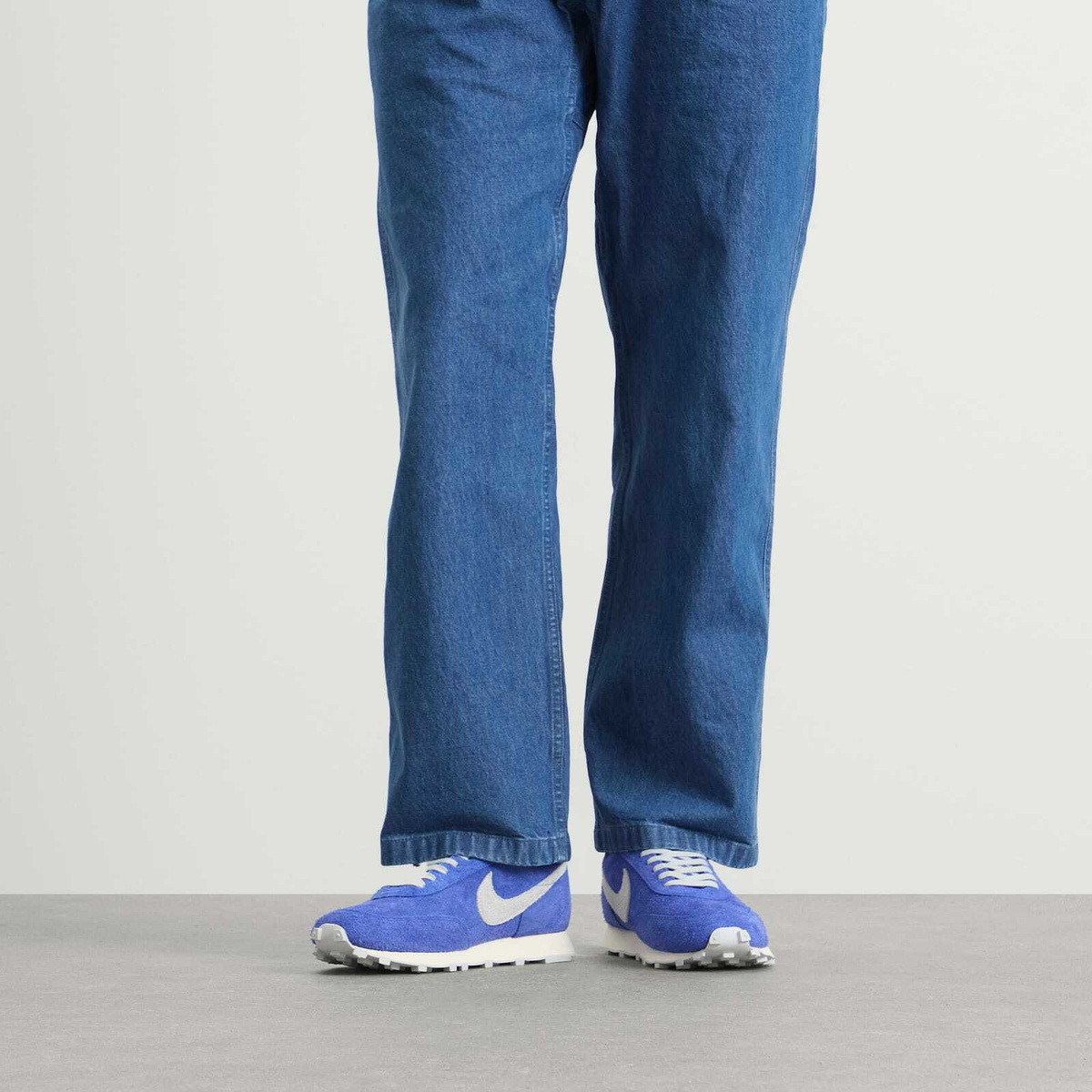Nike Daybreak Suede SP Sneaker in Hyper Royal/Photon Dust. Sail/Pale Ivory