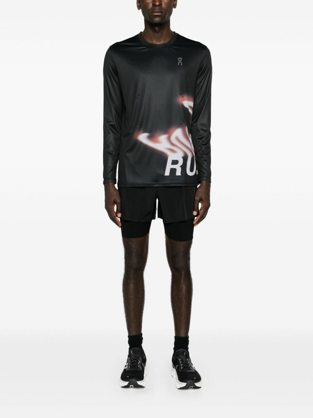 On Running Black Pace Long-Sleeve T-Shirt On