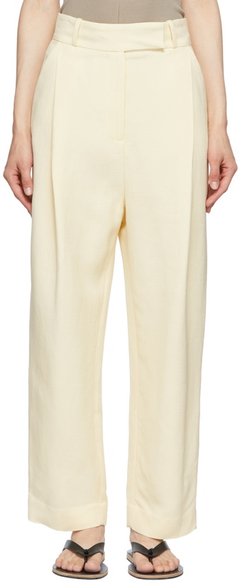 Photo: Totême Yellow Linen City Sport Trousers