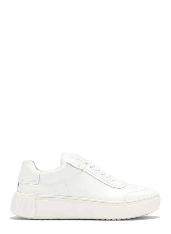 Photo: Frank Sneakers in White