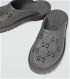 Gucci - GG rubber slippers