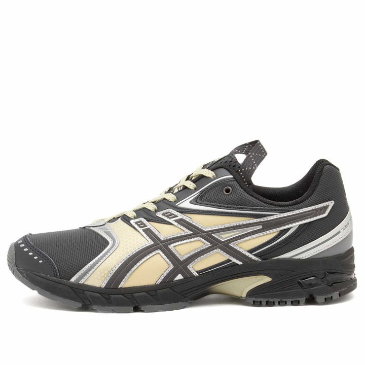 Photo: Asics UB11-S Gel-DS Trainer 14 Sneaker in Graphite Grey/Oyster White