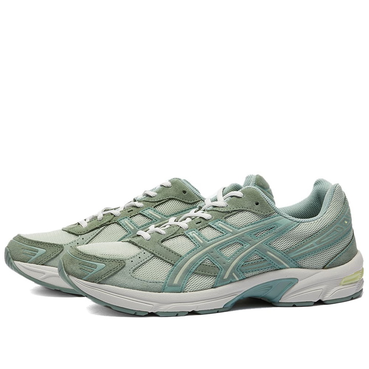 Photo: Asics Men's Gel-1130 Sneakers in Olive Grey/Ivy