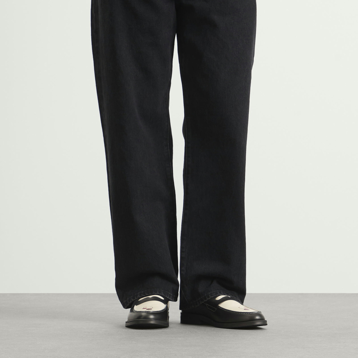 Duke + Dexter Men's Wilde Cherry Penny Loafer in Black/White