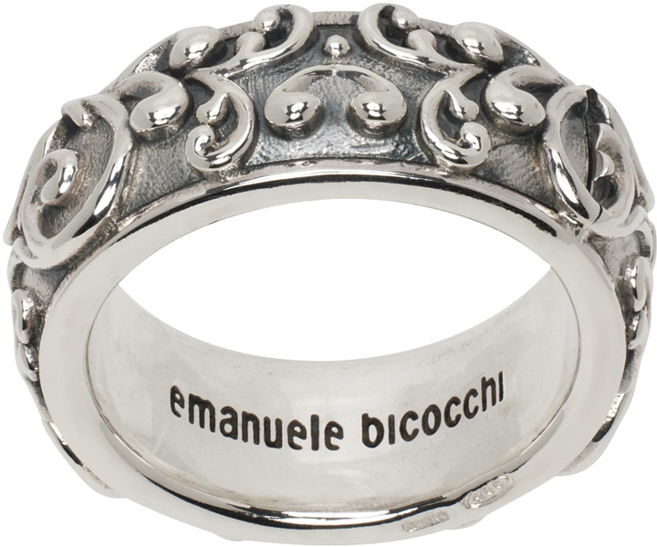 Photo: Emanuele Bicocchi Silver Large Arabesque Band Ring