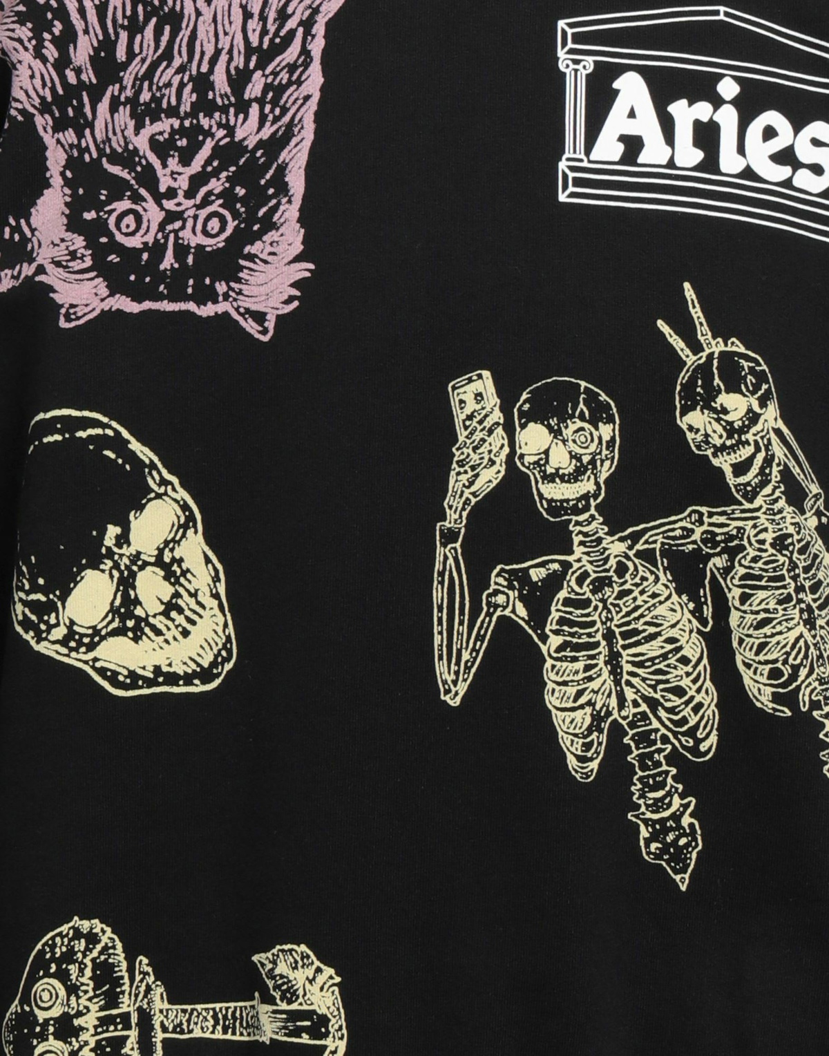 Aries Mens Sweatshirt in Black