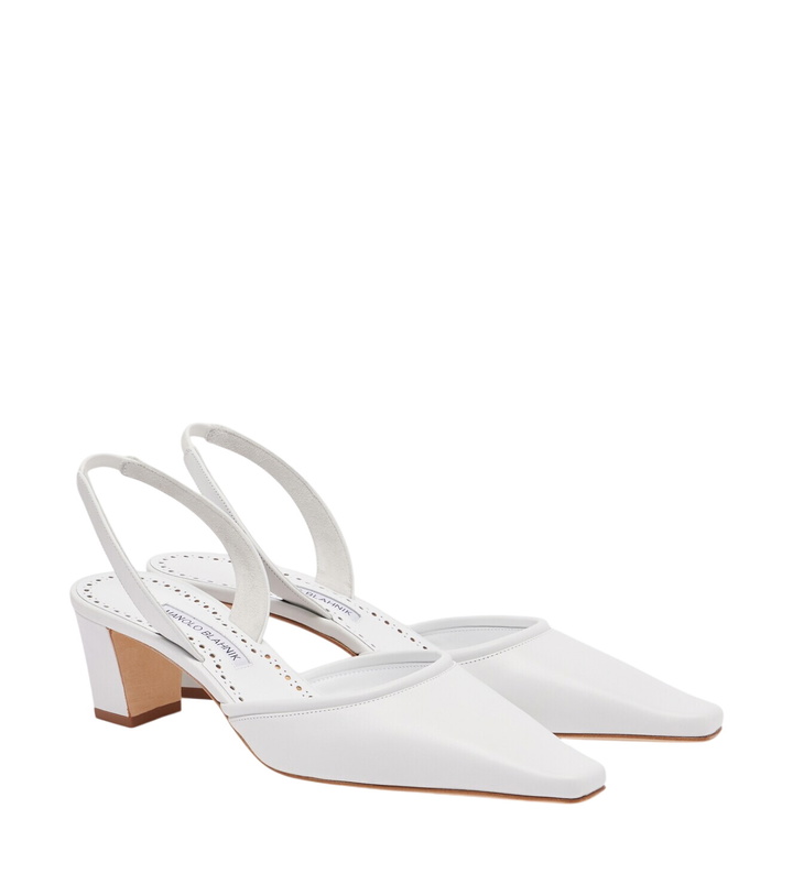 Photo: Manolo Blahnik Vendona leather slingback pumps