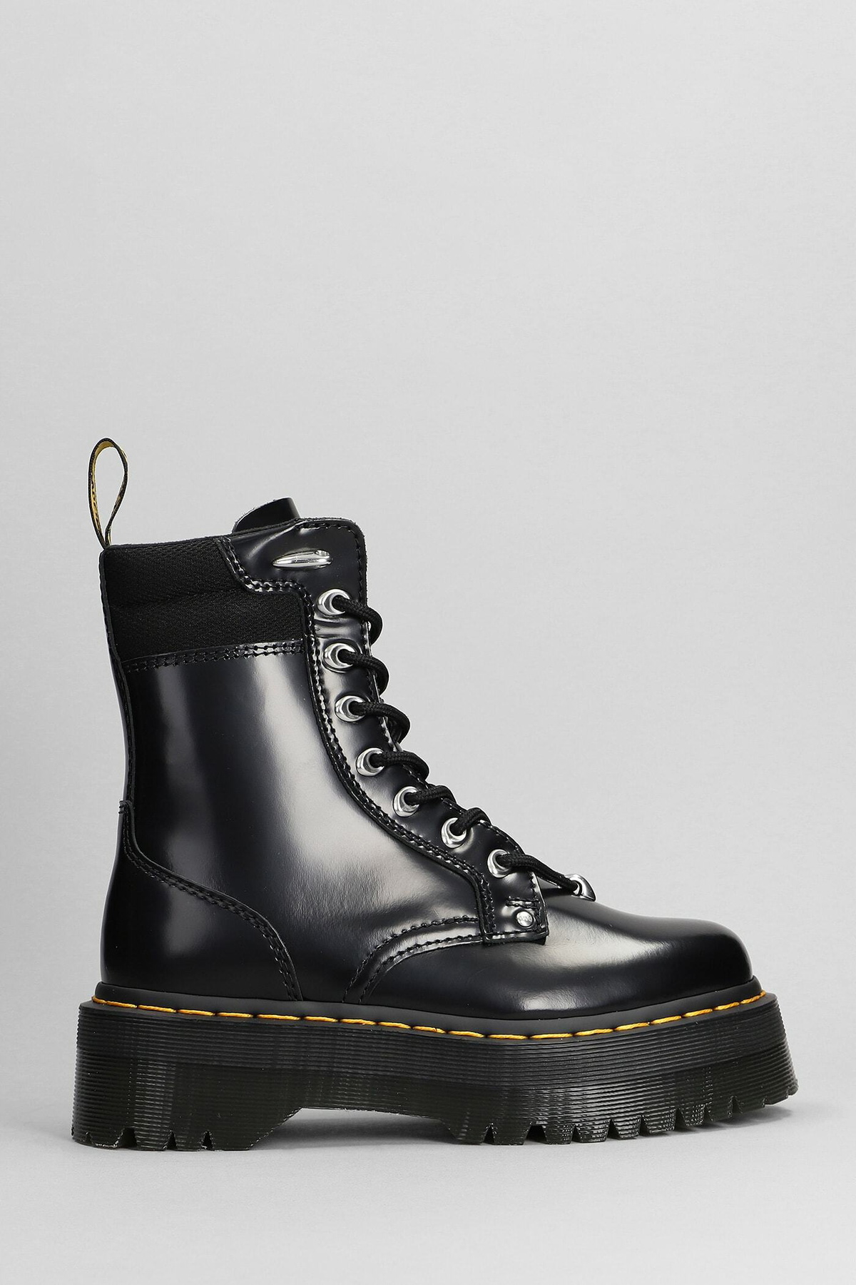 【送料&関税込】Dr. Martens Jadon Ii Hardware Leather Platfo Dr. Martens Jadon Ii Hardware Leather Platform Boots Dr. Martens