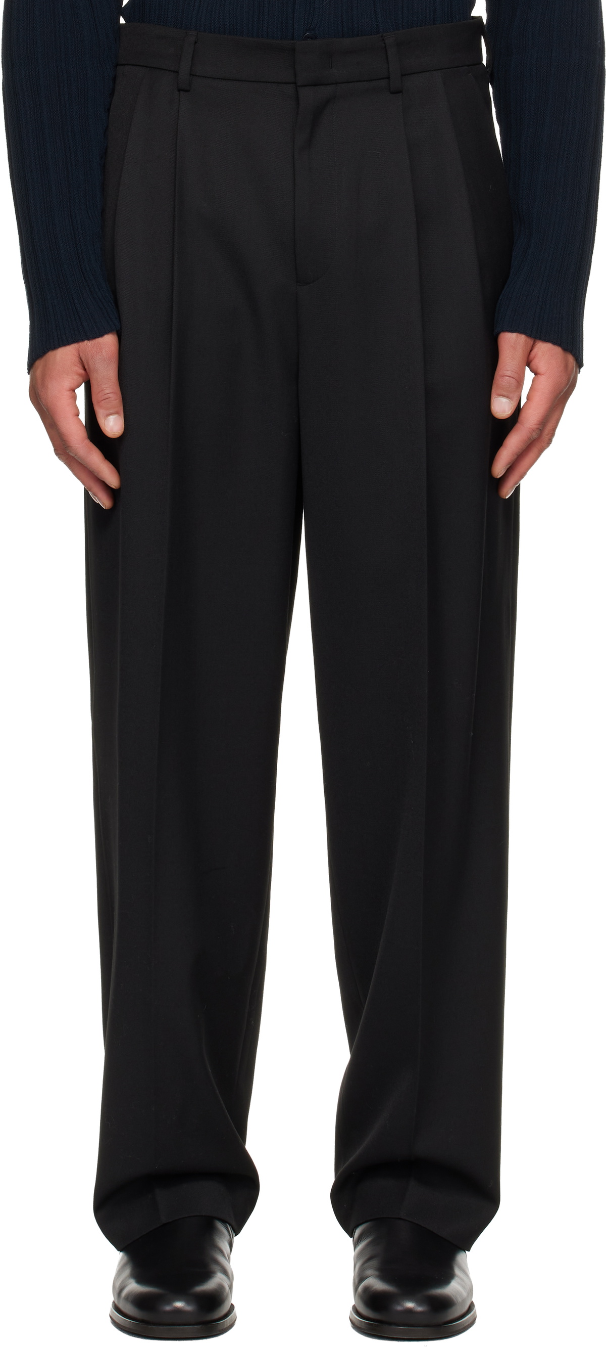 LE17SEPTEMBRE Black Two Tuck Wool Trousers