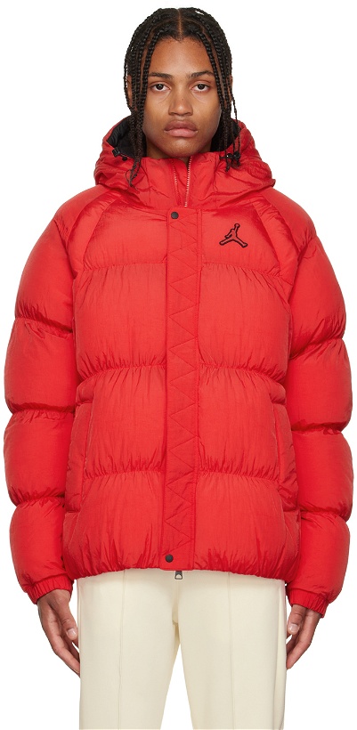 Photo: Nike Jordan Red Essential Puffer Jacket