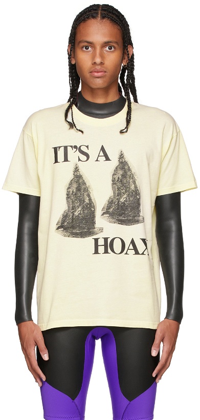 Photo: Stockholm (Surfboard) Club Off-White Ben Gorham Edition Alko Print T-Shirt