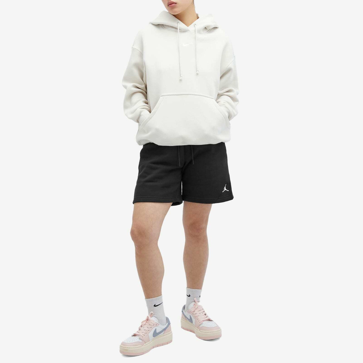 Air Jordan Women's Brooklyn Fleece Shorts in Black