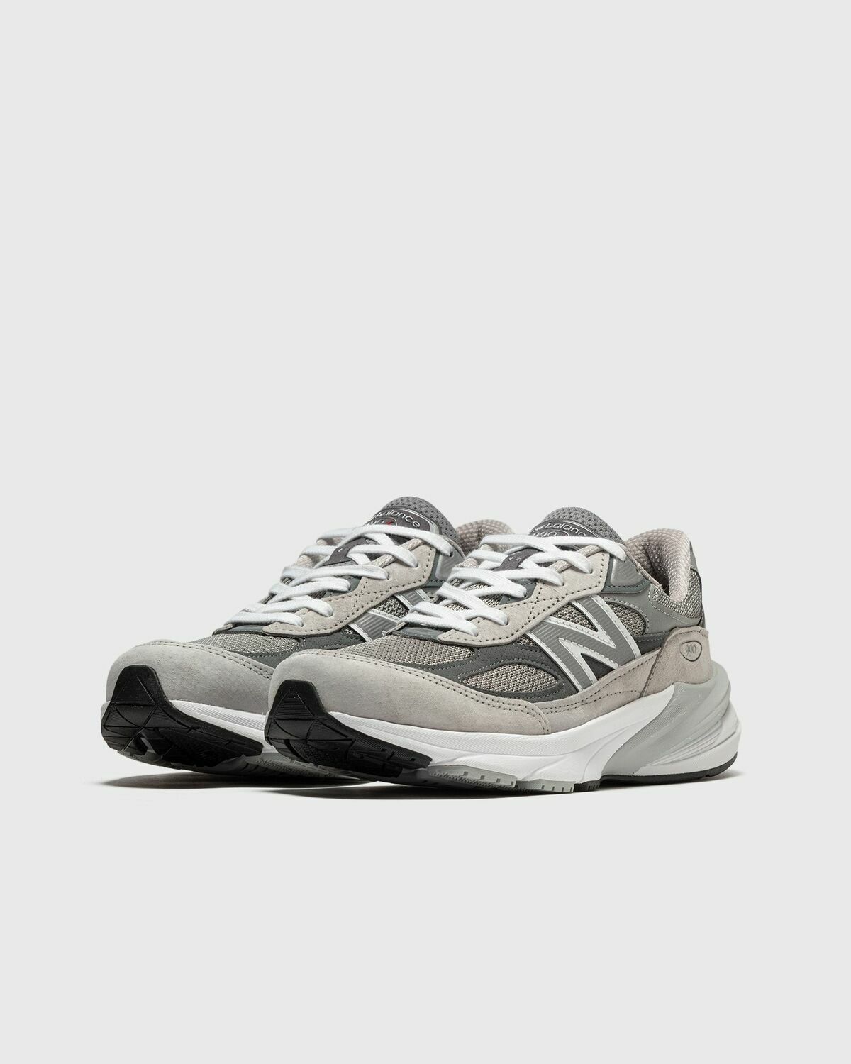 New Balance W990v6 Grey Core Grey Lowtop New Balance