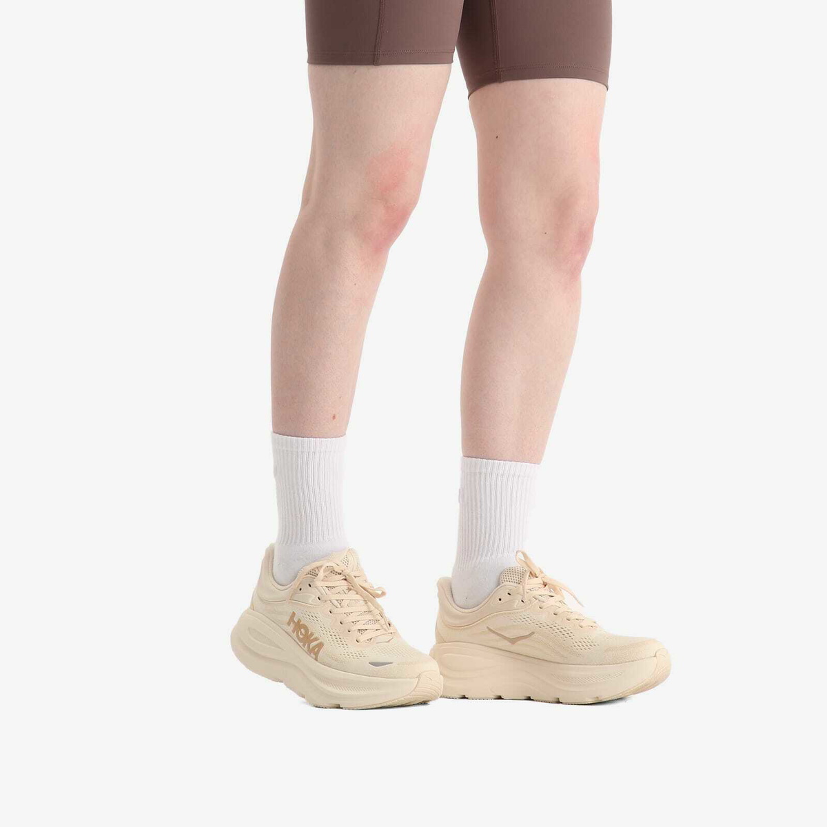 HOKA ONE ONE Women's W Bondi 9 Sneaker in Vanilla/Birch