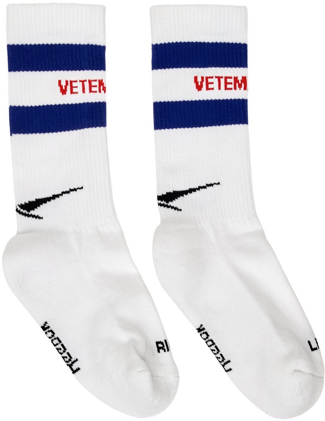 Photo: VETEMENTS White & Navy Reebok Edition Iconic Logo Socks