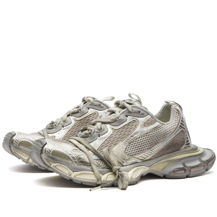 Photo: Balenciaga Men's 3XL Sneakers in Eggshell