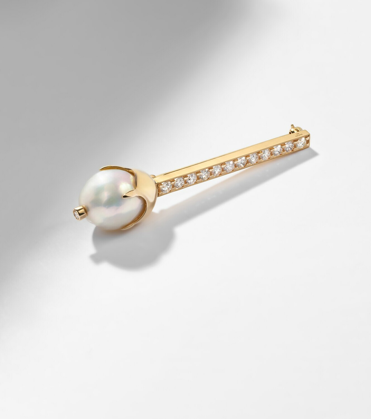 Mateo 14kt gold brooch with diamonds and pearls