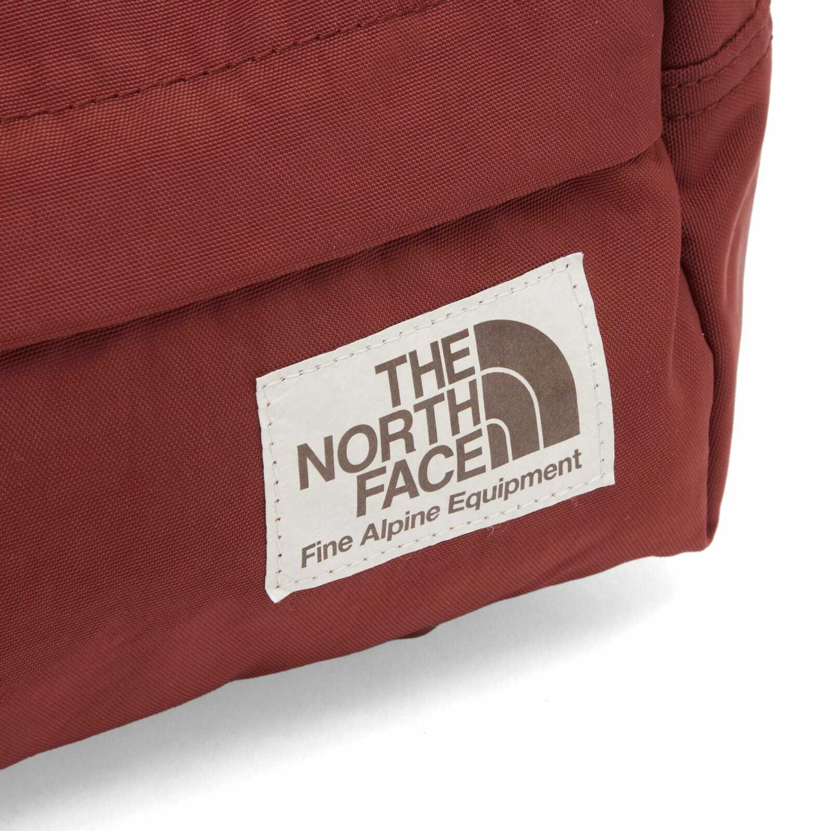 The North Face Women's Berkeley Lumbar Crossbody Bag in Sumac/Alpine Plum 