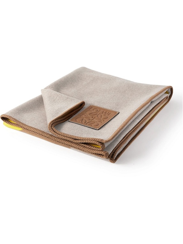 Photo: Loewe - Love Leather-Trimmed Logo-Jacquard Wool and Cashmere-Blend Blanket