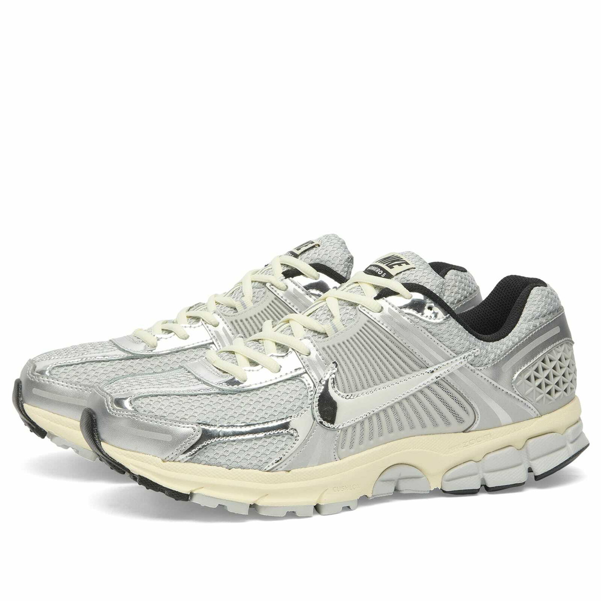 Nike Vomero 5 Chrome Sneaker in Grey/Chrome/Silver