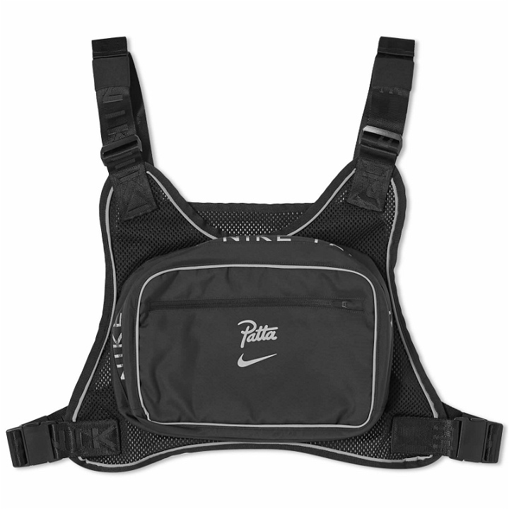 Photo: Nike x Patta Running Team Rig Vest in Black 