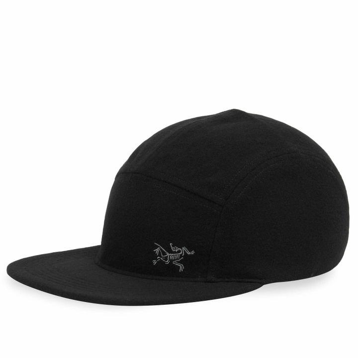 Photo: Arc'teryx Men's Wool Calidum 5 Panel Cap in Black 