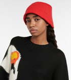 JW Anderson - Crochet bucket hat