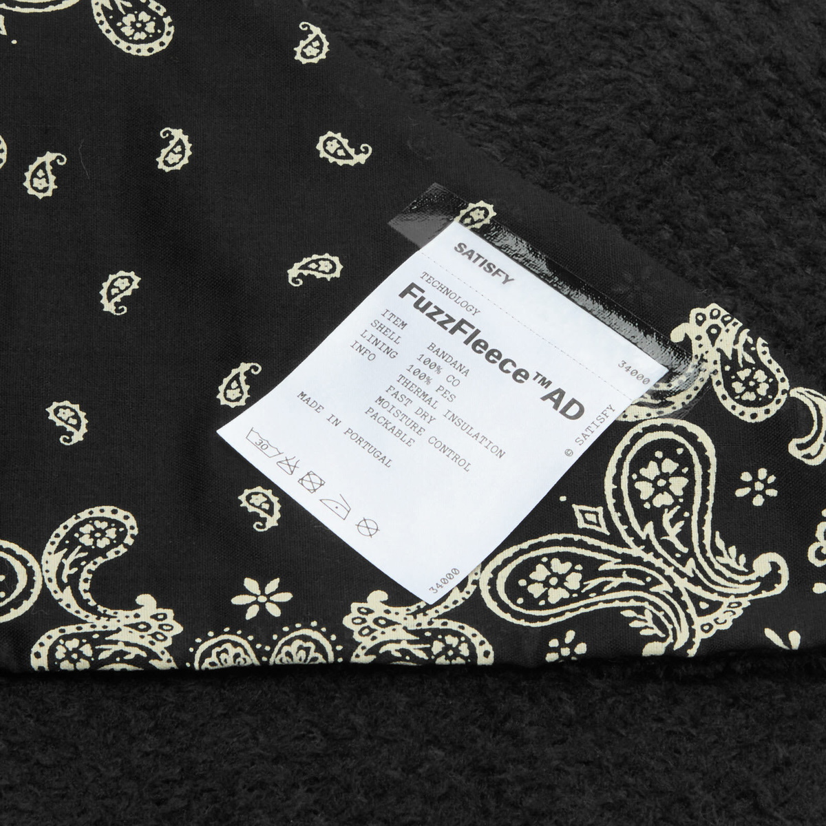 Satisfy Fuzzfleece AD Bandana in Black 