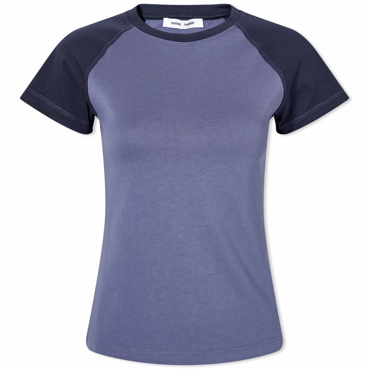 Photo: Samsøe Samsøe Women's Linn Fitted Contrast Sleeve T-Shirt in Nightshadow Blue